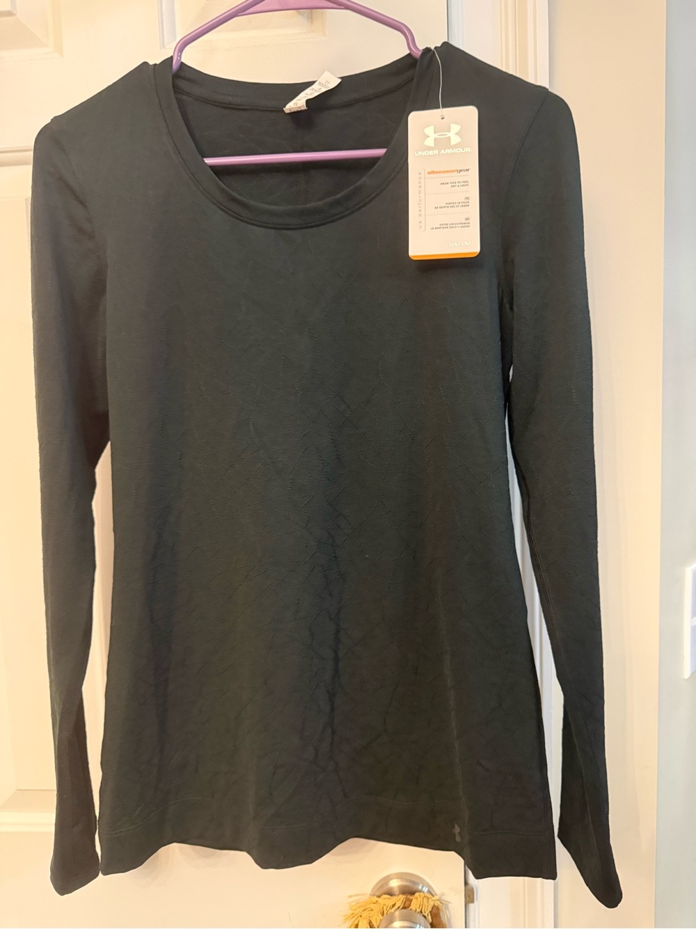 Under Armour Women's Long Sleeve All Season Gear. Crew Neck Top